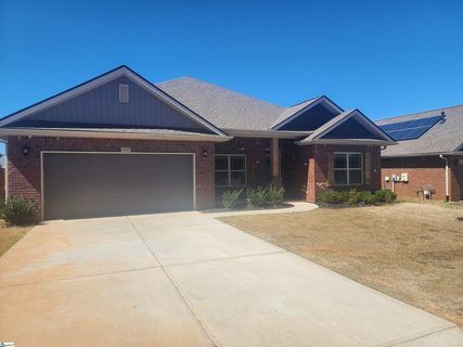 1045 Spruce Grove Road sold home in Woods At Pine Ridge, Duncan, SC
