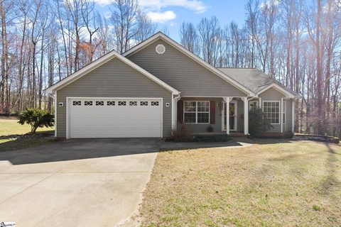 33 Sacha Lane sold home in Glastonbury Village, Travelers Rest, SC