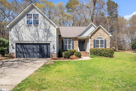 111 Pleasant Woods Road sold home in Prestwick, Piedmont, SC