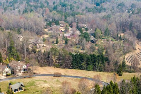 134 Stillcountry Circle sold home in Country Place, Travelers Rest, SC