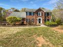 909 Burkshire Court sold home in Spartanburg, SC