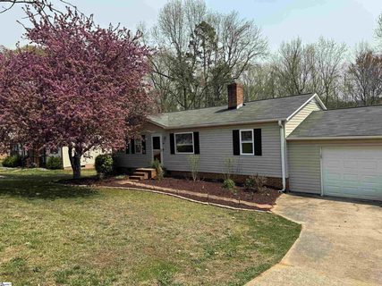4 Parkstone Drive sold home in Parkstone, Greenville, SC