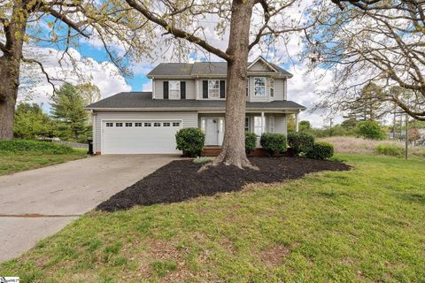 402 Foxfire Drive sold home in Foxwood, Simpsonville, SC