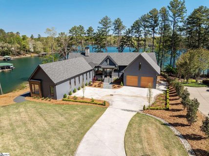 607 Longview Court