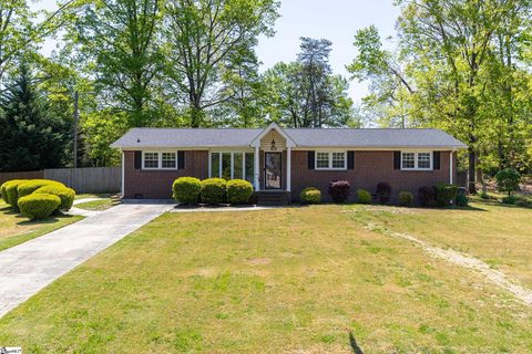 4 Strand Court sold home in Coral Ridge, Taylors, SC