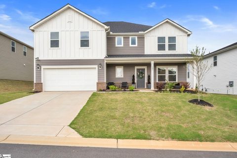 101 Roderick Lane