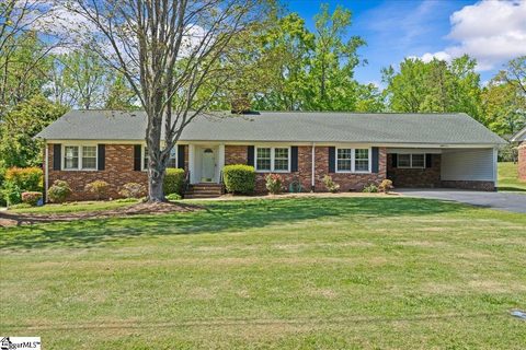 6 Barbara Avenue sold home in Cherokee Forest, Greenville, SC