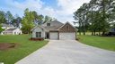 209 Oakmonte Circle sold home in Greenwood, SC