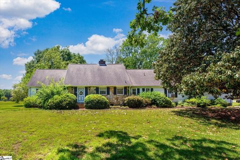 2213 Easley Highway sold home in Camelot, Piedmont, SC
