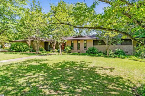 285 Henderson Road