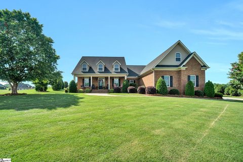 315 Sabrewood Lane sold home in Wynmure, Pauline, SC