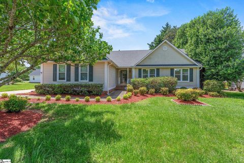 305 Tearose Lane sold home in Rosemont, Simpsonville, SC