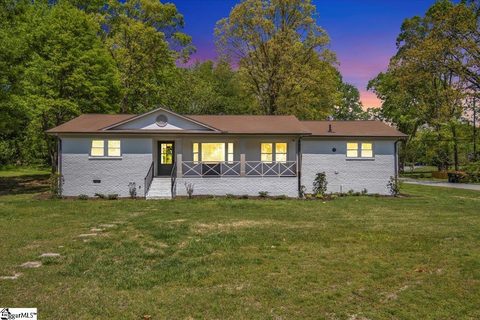 507 Avon Drive sold home in Avon Park, Taylors, SC
