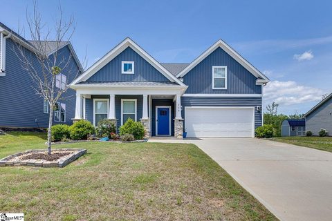 229 Foxbank Circle