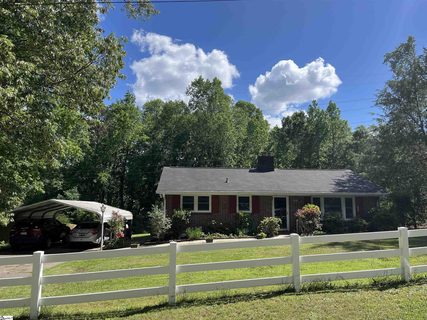 210 Barry Drive sold home in Terrace Gardens, Greer, SC