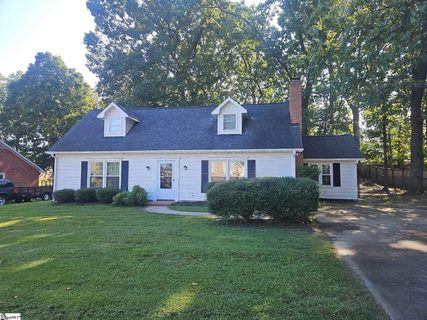 5 Belgrave Close sold home in Gray Fox Run, Taylors, SC