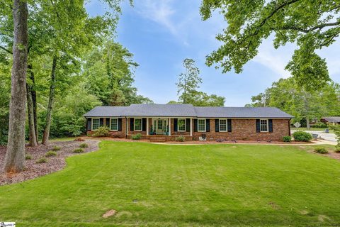 2 Sandringham Road sold home in Broadmoor, Taylors, SC