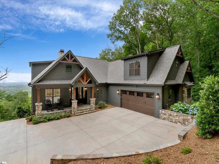 32 Mica Flats Drive