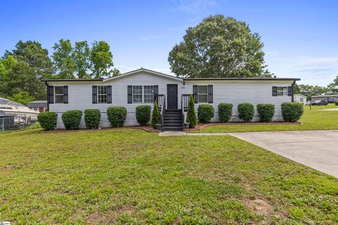 300 Walnut Crest Court sold manufactured home in Walnut Crest, Fountain Inn, SC