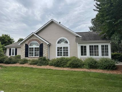 176 Grinders Circle sold condo in The Ravines At Spring Mill, Greer, SC