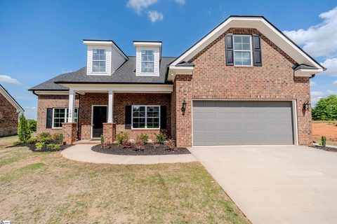 105 Willett Trail sold home in Maplewood Estates, Taylors, SC