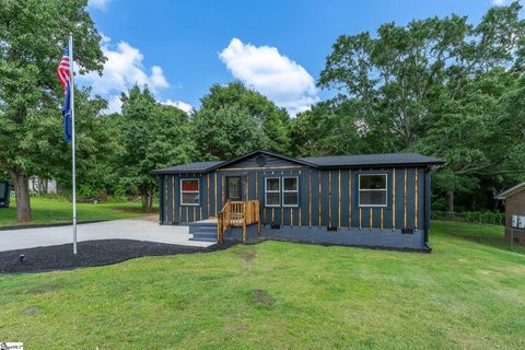 309 Scenic Drive sold manufactured home in Serene Heights, Greer, SC