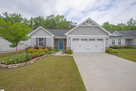 300 Stockland Trail sold home in Durbin Oaks, Fountain Inn, SC