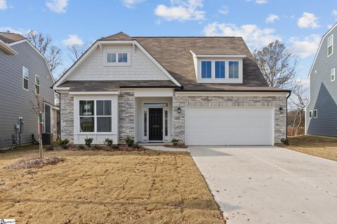 652 Columbus Circle active home in Greenrich Mill, Simpsonville, SC