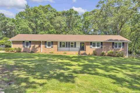 505 E Hackney Road sold home in River Downs, Greer, SC