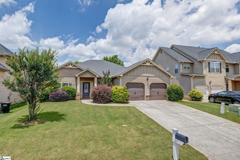 27 Dandie Drive