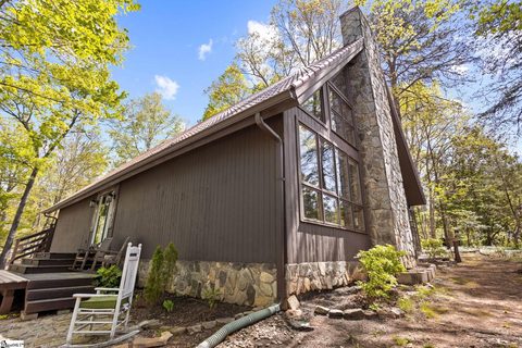 207 Sassafras Drive