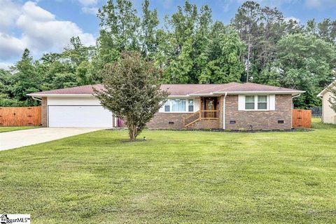 469 Royal Oak Drive sold home in Windsor Forest, Spartanburg, SC