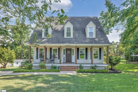105 Fox Run Circle sold home in Hunter Place, Greer, SC