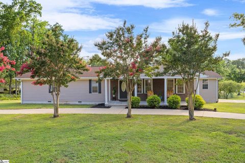 102 Steeplechase Court sold home in Heritage Lakes, Simpsonville, SC