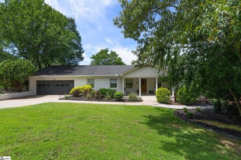 227 Donington Drive sold home in Kingsgate, Greenville, SC
