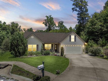 672 Chastine Drive sold home in James Creek, Spartanburg, SC