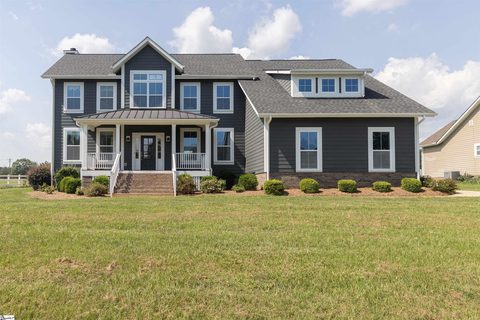 11 Nokota Drive