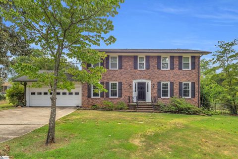 407 Long Forest Circle