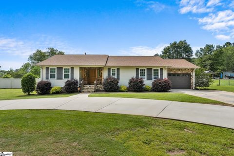 1521 Old Williamston Road sold home in Westridge North, Piedmont, SC