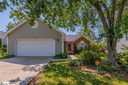 620 Fairview Lake Way sold home in Simpsonville, SC