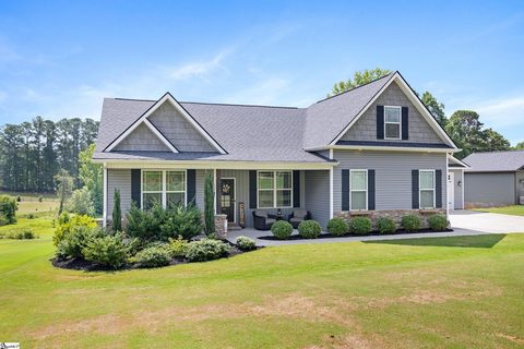 111 Jones Kelley Road sold home in Kelley Farms, Travelers Rest, SC