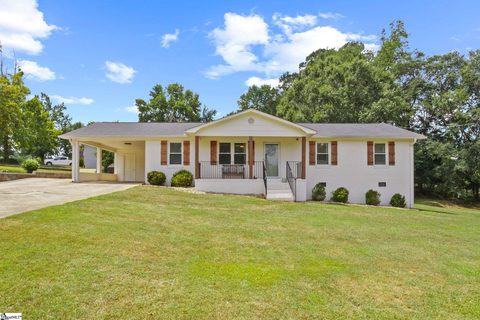 211 Bentwood Drive sold home in Bentwood, Piedmont, SC