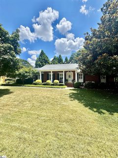10 Dagenham Drive sold home in Wade Hampton Gardens, Greenville, SC