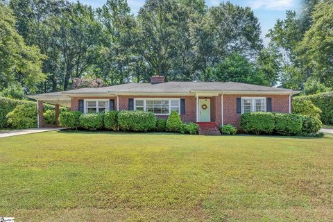70 Lake Forest Drive sold home in Stone Lake, Greenville, SC