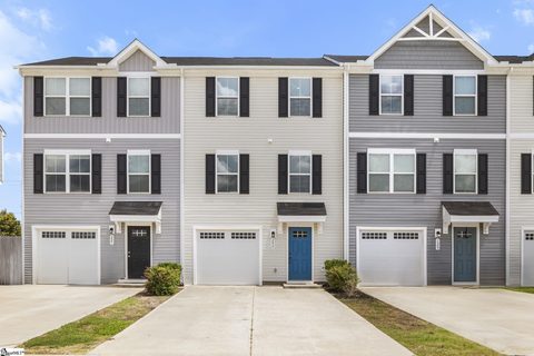 200 Bearmont Trail sold townhome in August Brook, Greenville, SC