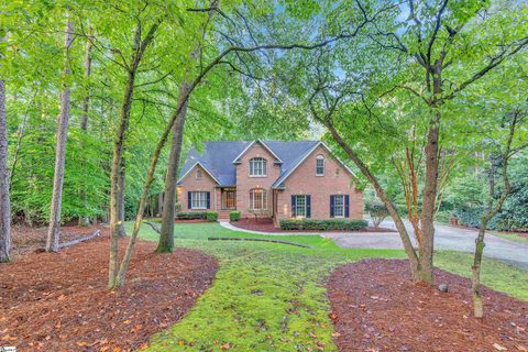 388 Pinehurst Drive active home in Carolina Country Club, Spartanburg, SC