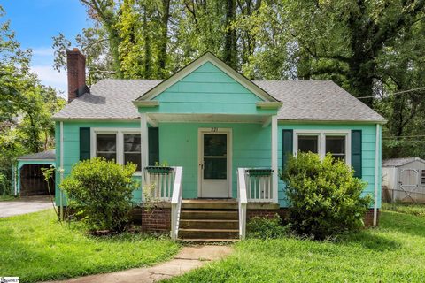 221 Mcmakin Drive sold home in Dukeland Park, Greenville, SC