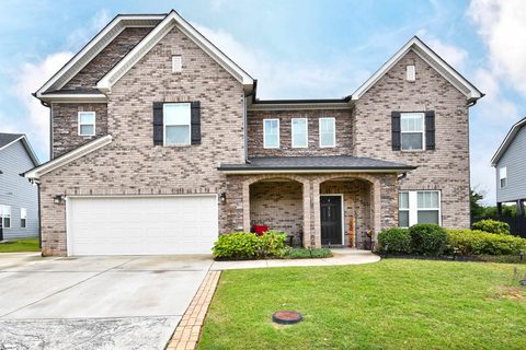 309 Lindstrom Court