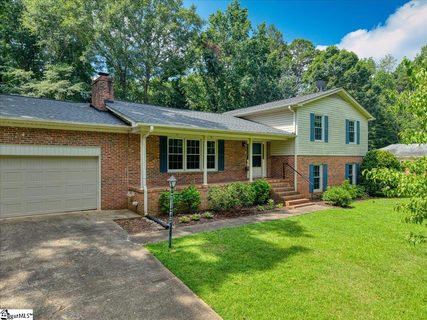 12 Lantern Drive sold home in Country Club Estates, Greer, SC