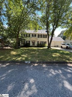 8 Pebble Stone Lane